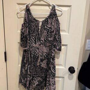 Free People Boho Off-Shoulder Floral Print Dress in Mauve and Black size small
